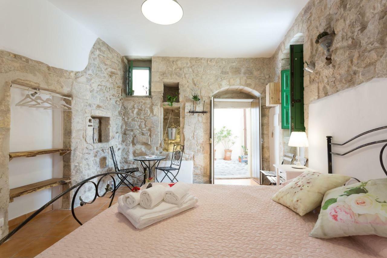 Pura Vida Iblea Hotel Ragusa Eksteriør billede